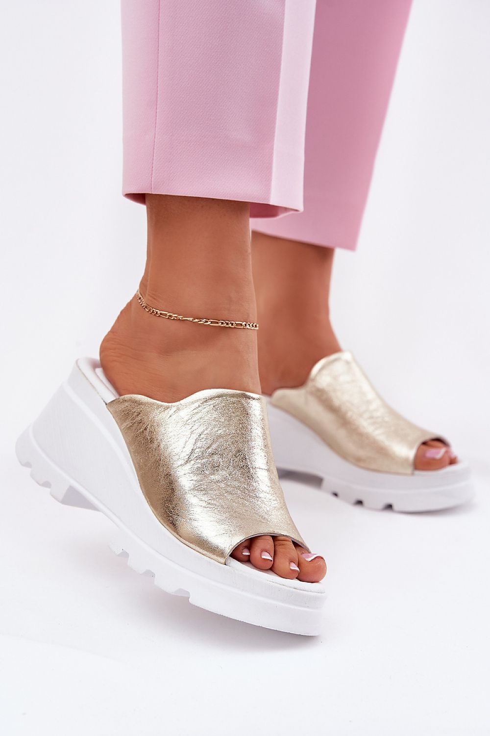 Flip-flops model 213034 Step in style